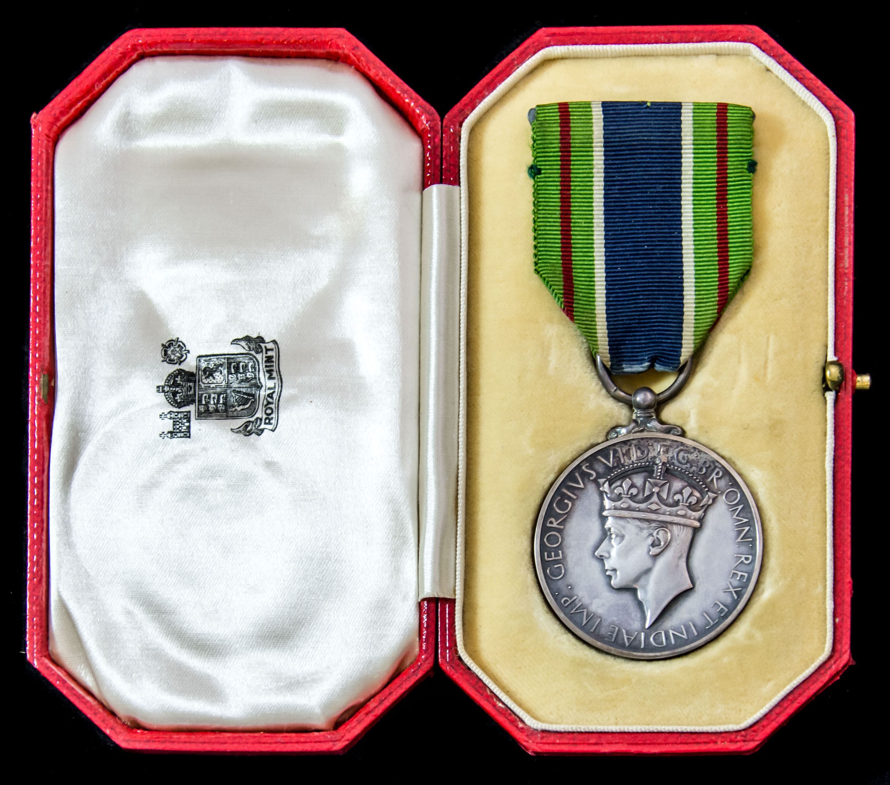 Colonial Police Medal with reverse for Gallantry, GVI 1st type bust, unnamed as sometimes issued,...