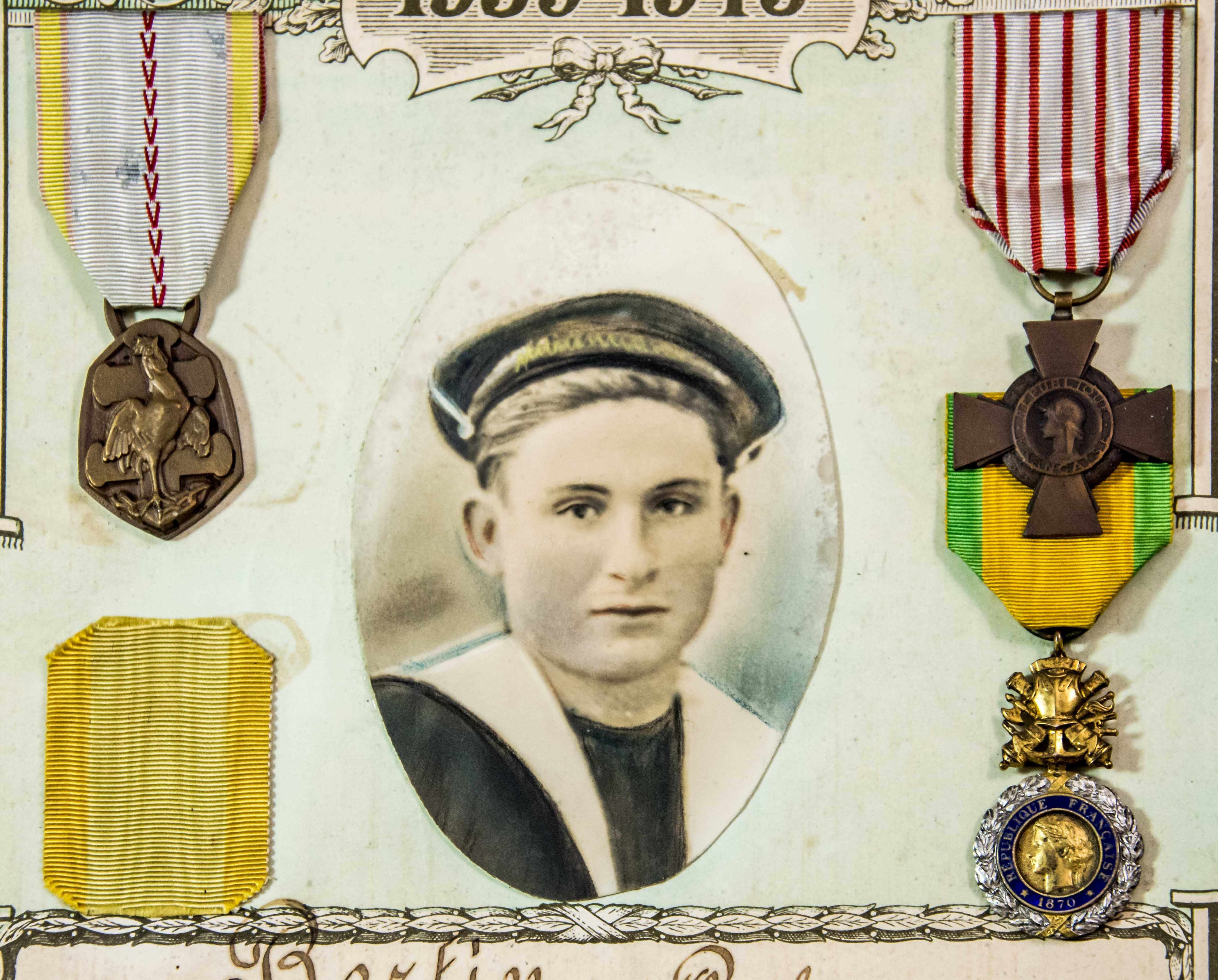 France - Republic of: A fine Second World War Liberation of France 1944-1945 French Navy Médaille...
