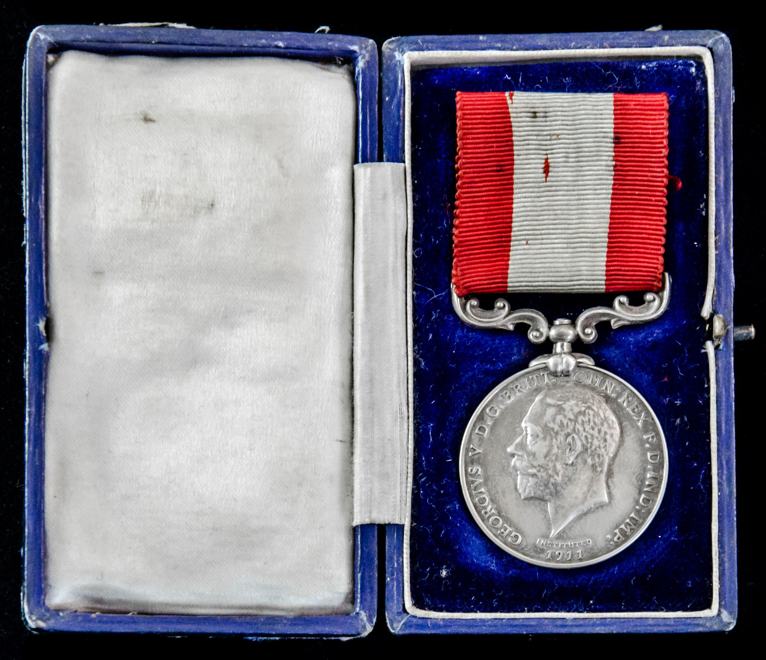 Boxed Rocket Life Saving Apparatus Volunteer Long Service Medal, GVR bust, with Board of Trade re...
